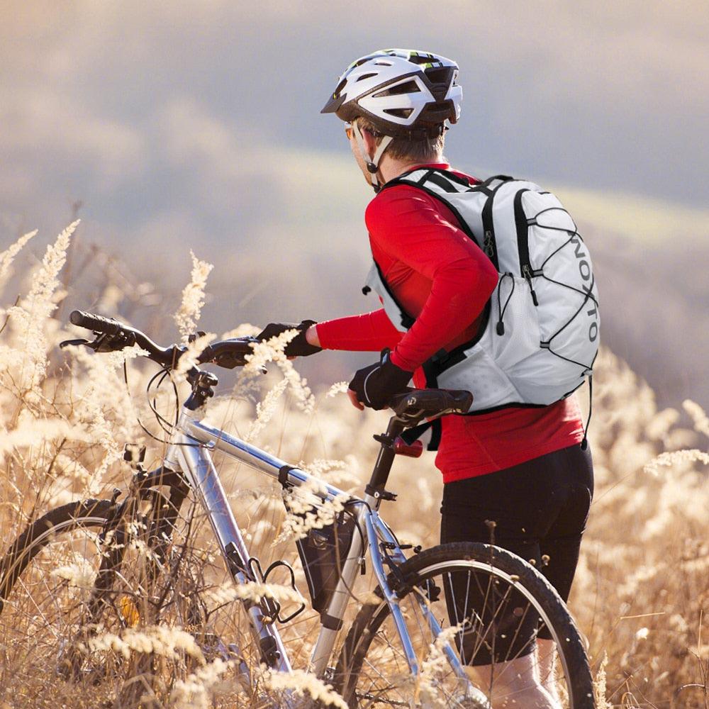 Mountain bike water outlet pack